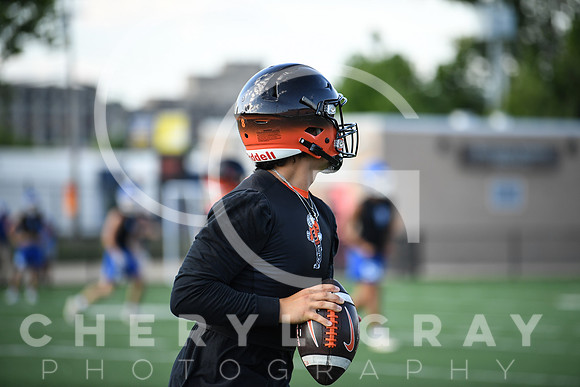 ©CGP 071124 Scrimmage WR UC ELIZ 1022